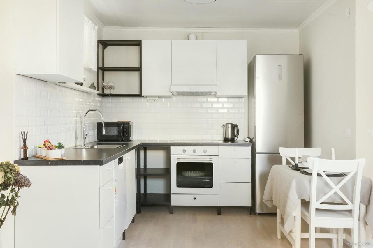 Charming Apartment In A Red House In Stockholm Exterior foto